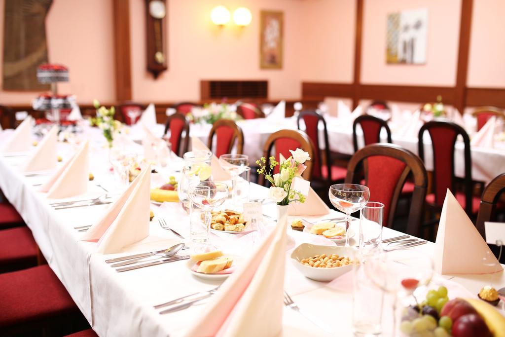 Hotel Hajcman Zdar Nad Sazavou Ngoại thất bức ảnh
