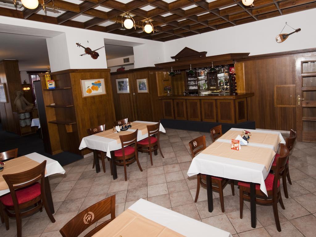 Hotel Hajcman Zdar Nad Sazavou Ngoại thất bức ảnh